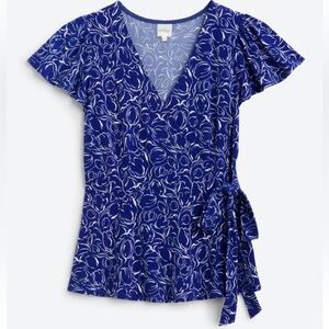 Kaileigh Miranda Side Tie Knit Top XXL. Navy and white.